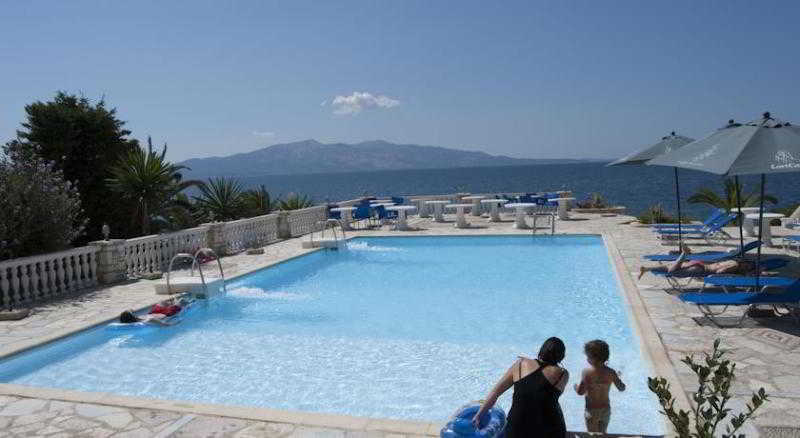 Perla Hotel Saranda Exterior photo
